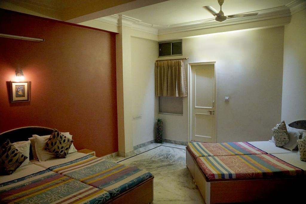 Hotel Laxmi Palace Udaipur Ngoại thất bức ảnh